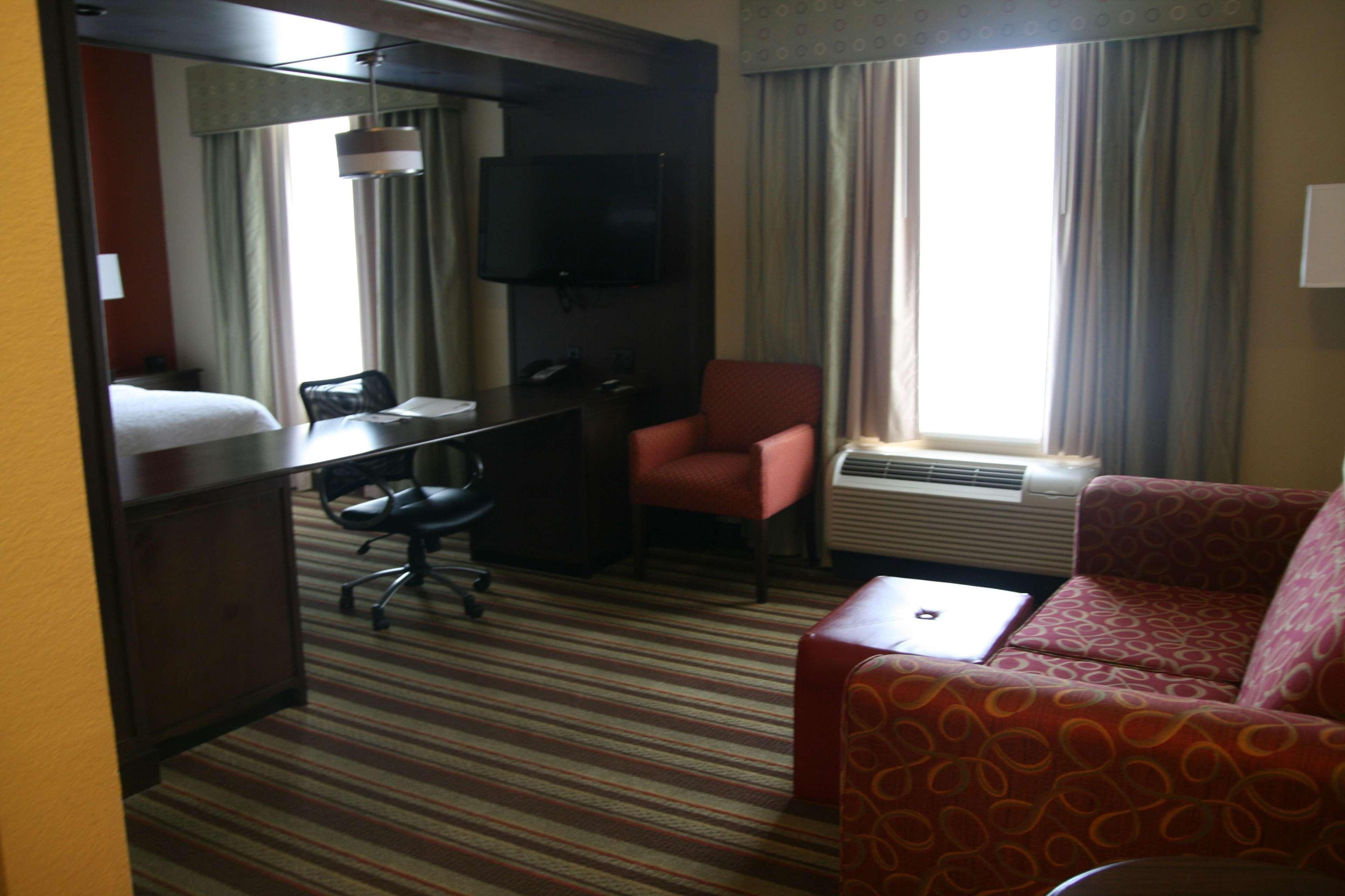 Hampton 3*